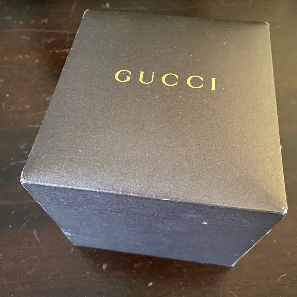 Gucci Grammy Awards Special Edition Watch - Picture 3 of 7